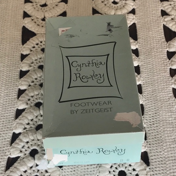 Cynthia Rowley Vintage Satin Black Kitten Mule - Picture 13 of 16